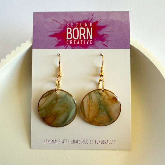 Stay a Little Longer hook dangles (embedded accent)