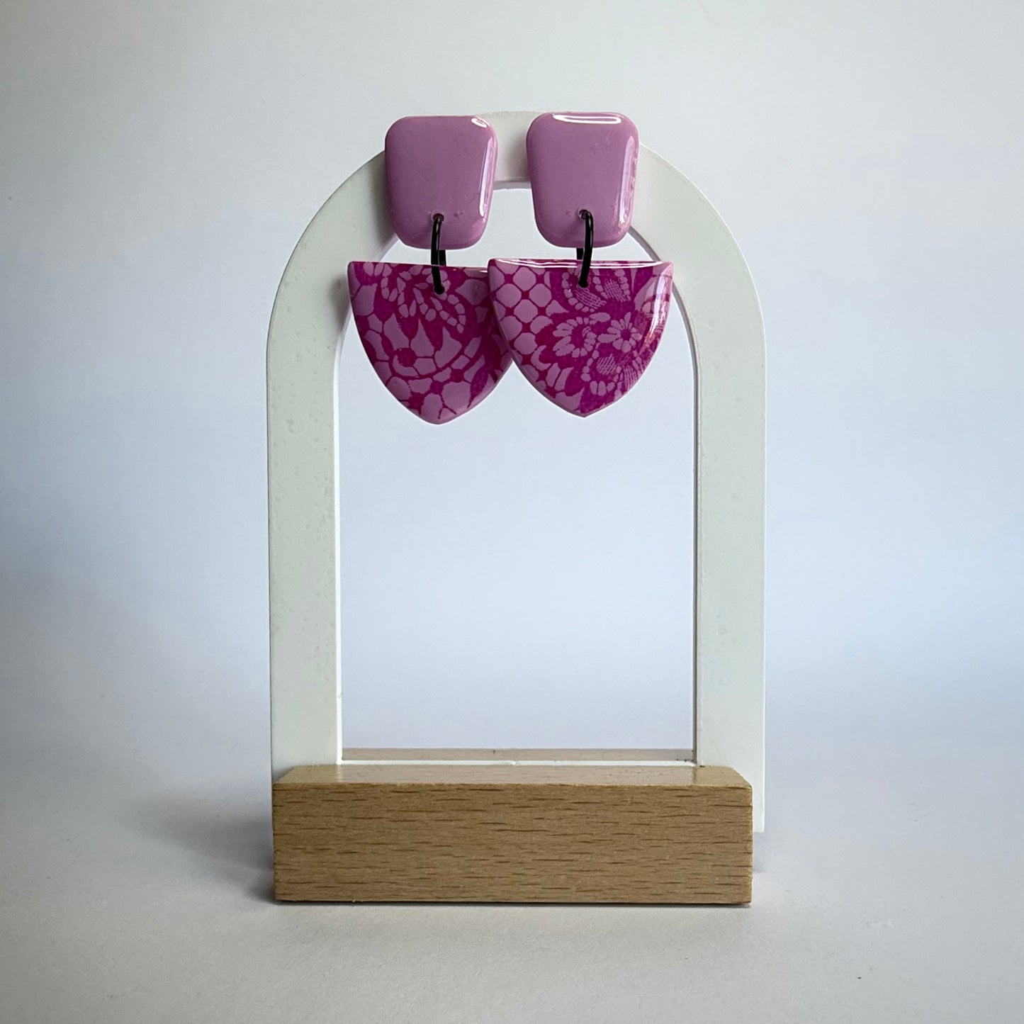 Racy dangles