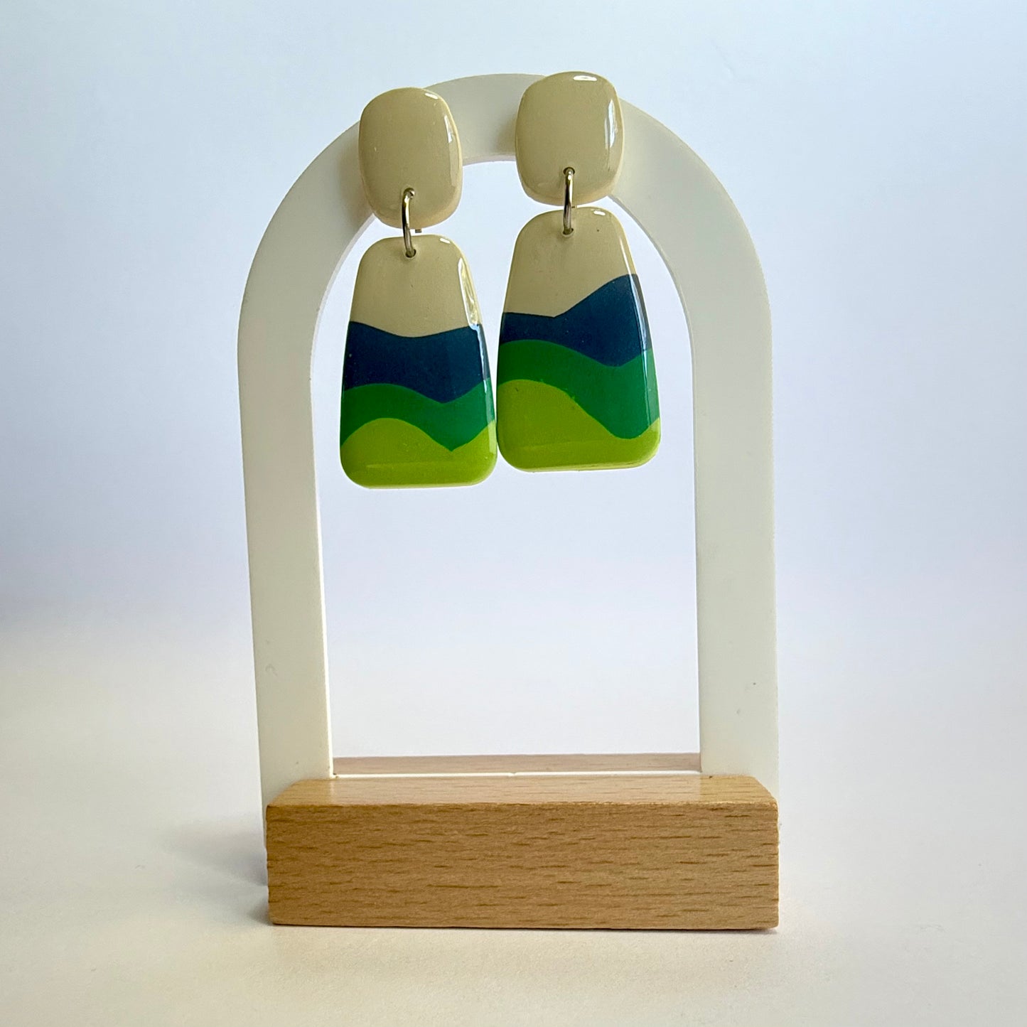 Alive dangles (green)