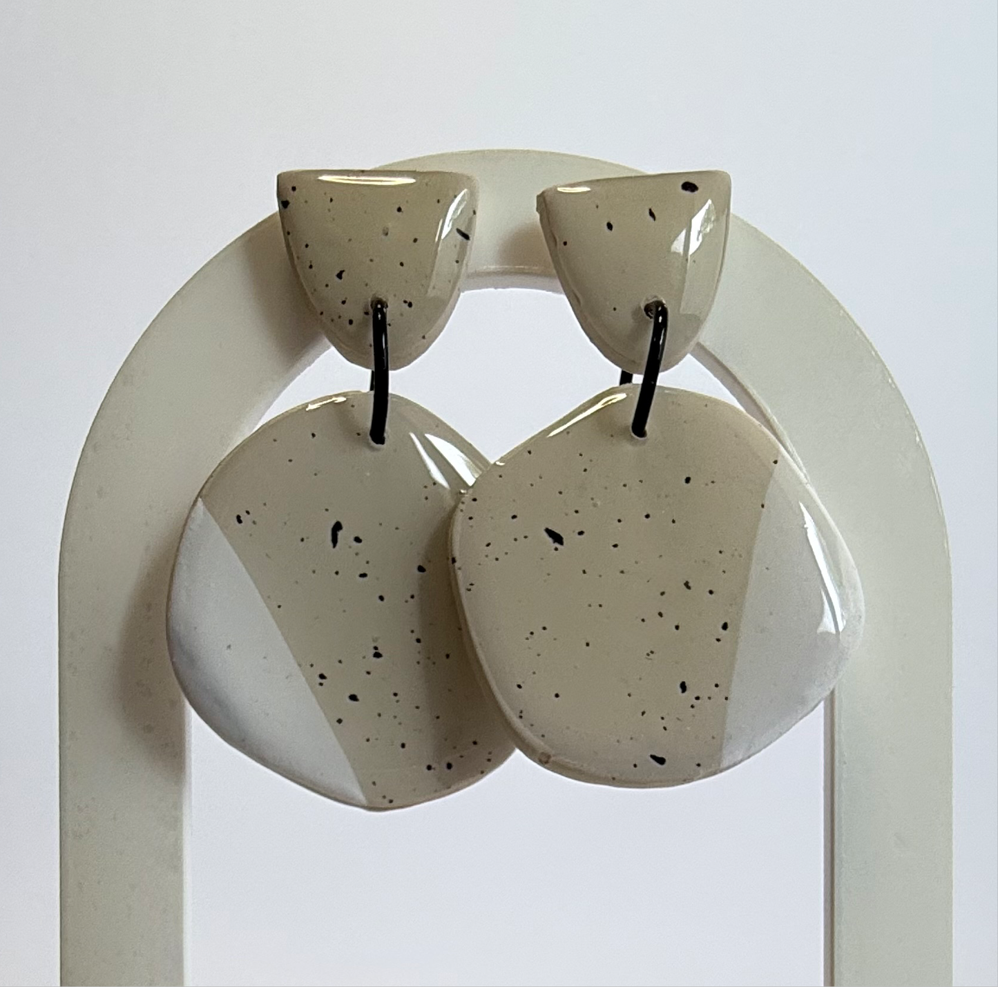 Light Earth medium stud dangle earrings