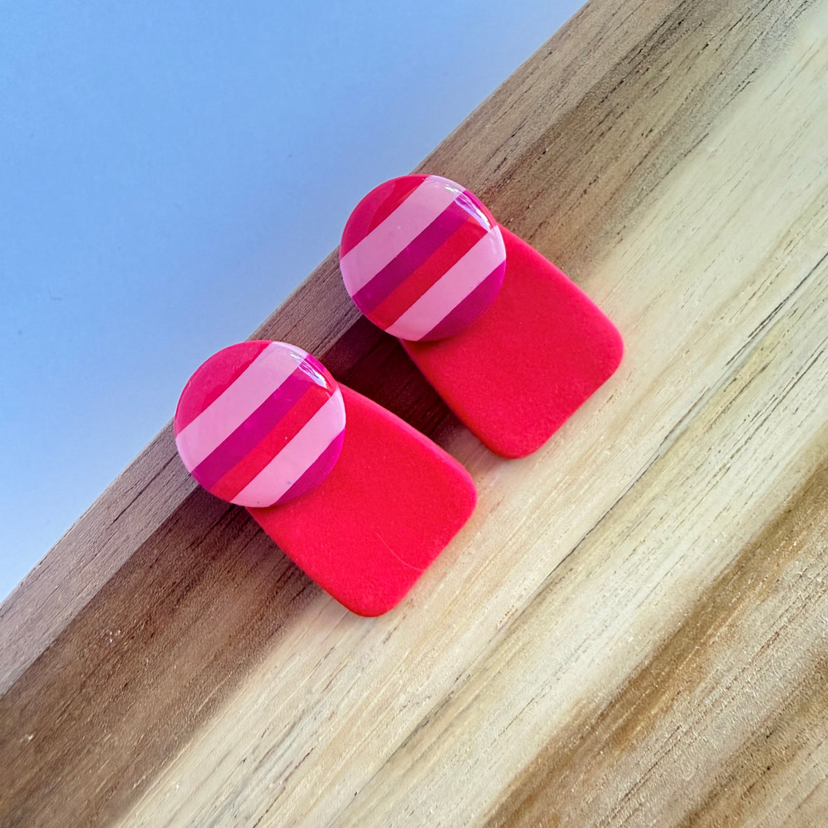 Fizzed extra statement studs (circle)