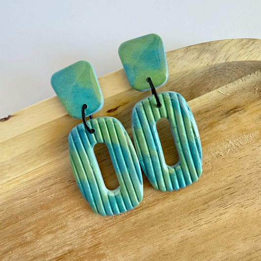 Never Seen dangles (one pair only!)