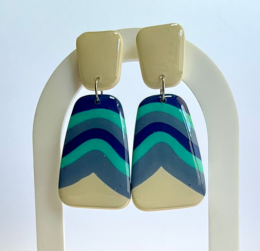 Alive dangles (blue)