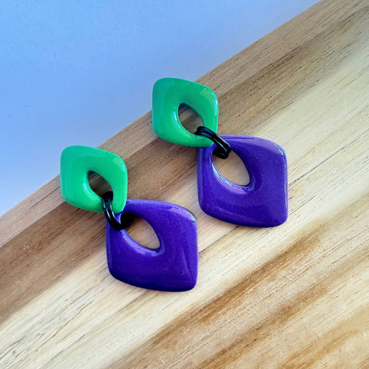 Hooked dangles