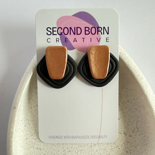 Retrograde extra statement studs