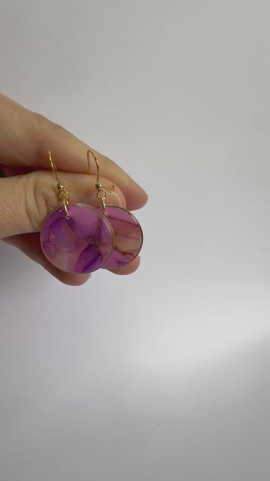 Royal hook dangles (embedded accent)