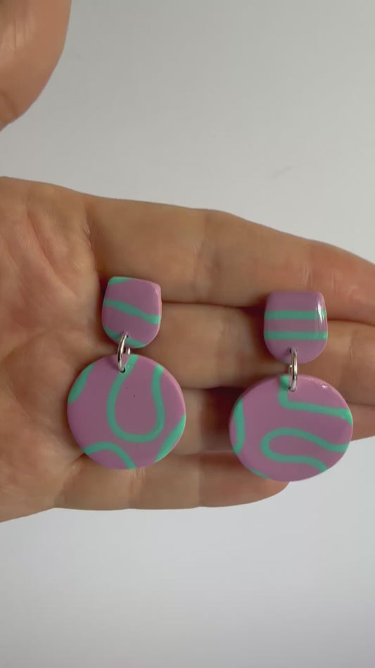 Mrs Squiggle dangles